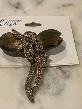Onyx Gold-Tone Bow Brooch with Brown Faceted Stones